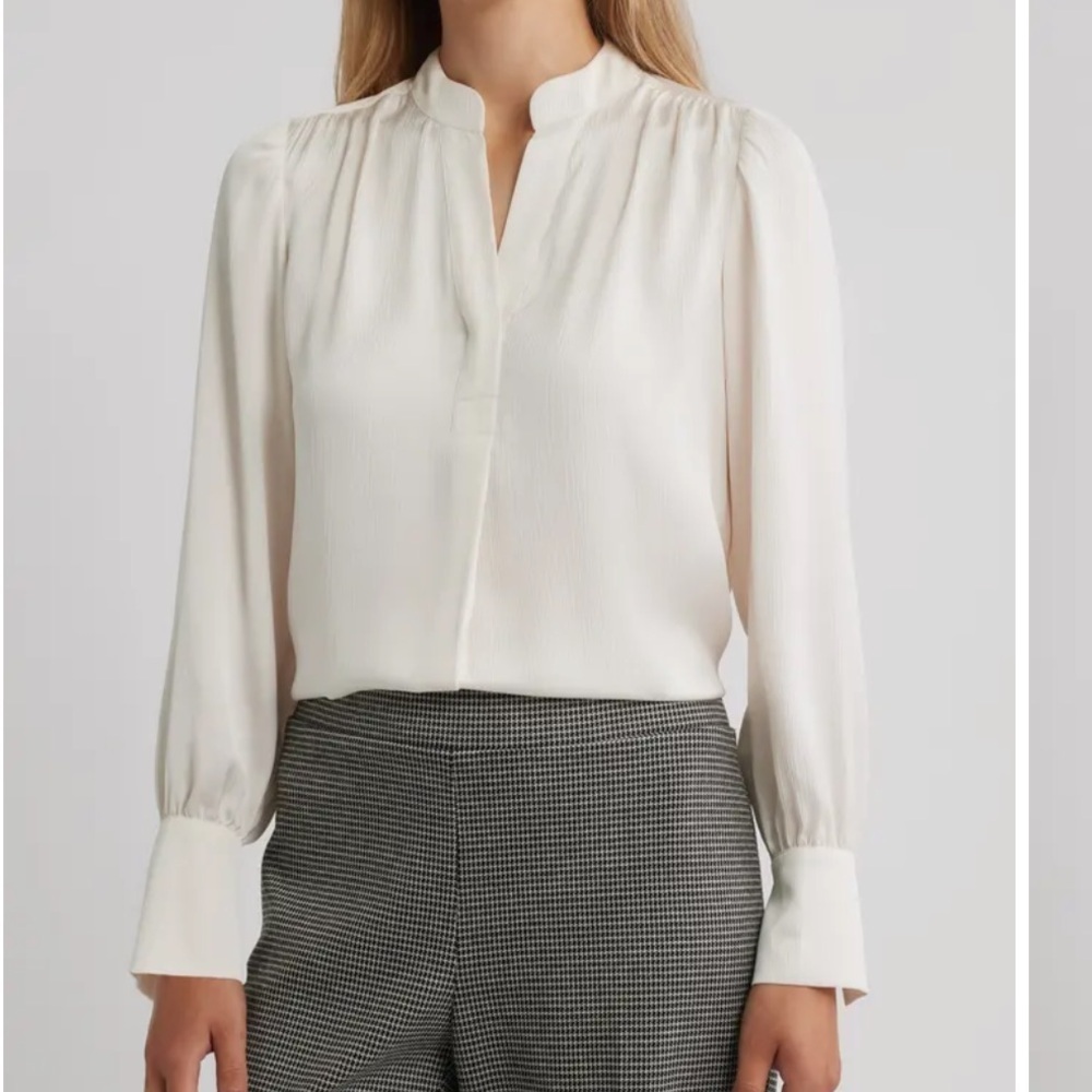 Textured Crepe Long Sleeve Top
Anne Klein